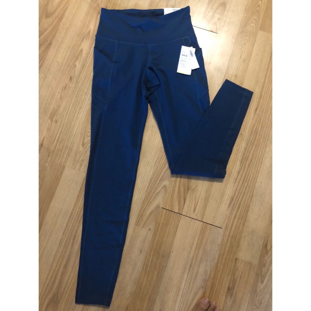 ⭐️ B2G1 - Old Navy Blue Workout Leggings